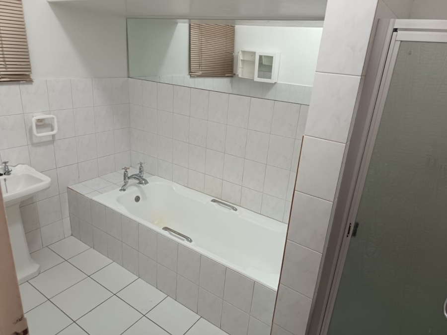 5 Bedroom Property for Sale in New Park Northern Cape